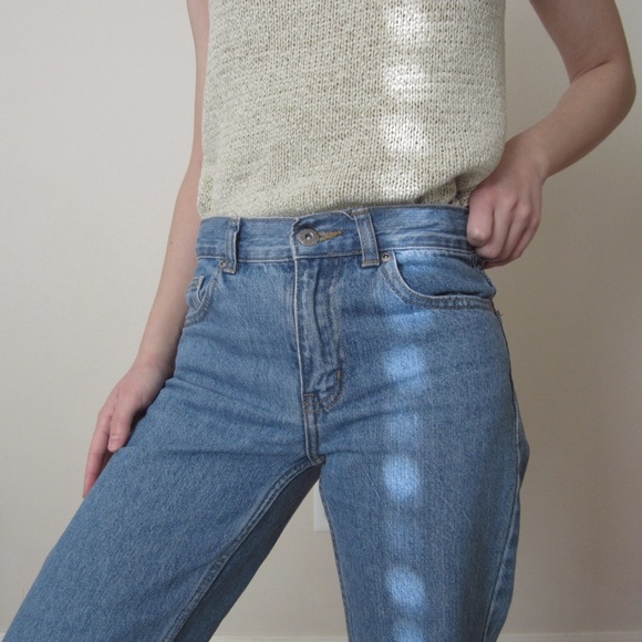 mid rise cropped denim - Picture 2 of 7